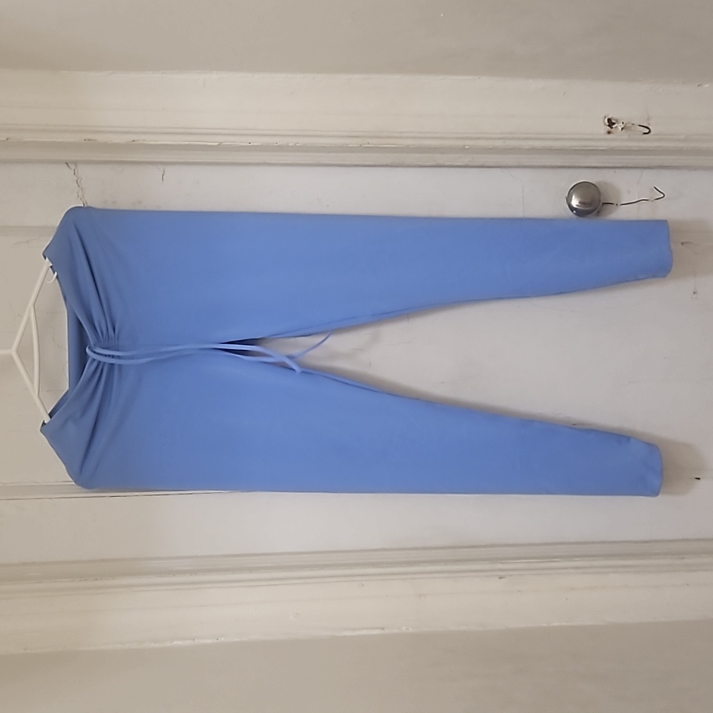 Pink medium blue